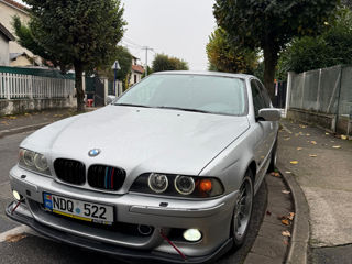 BMW 5 Series foto 5