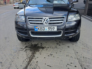 Volkswagen Touareg foto 1