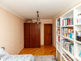 Apartament cu 3 camere, 138 m², Botanica, Chișinău foto 12