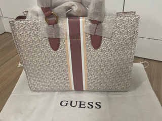 Geanta Guess original foto 2