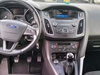 Ford Focus foto 8