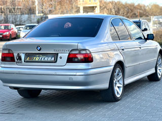 BMW 5 Series foto 6