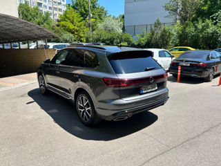 Volkswagen Touareg фото 3