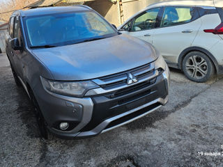 Mitsubishi Outlander foto 4