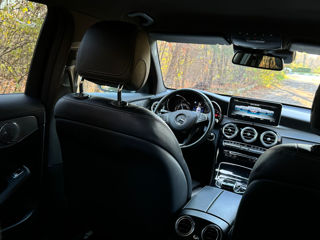 Mercedes GLC foto 7