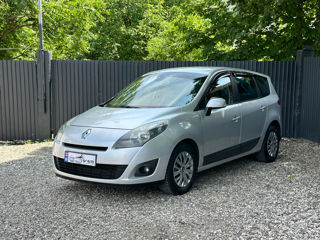 Renault Grand Scenic foto 0