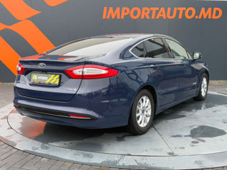 Ford Mondeo foto 7