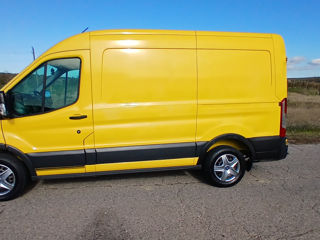 Ford Transit foto 2