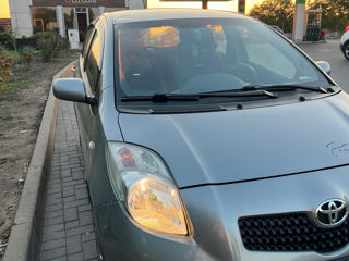 Toyota Yaris foto 4