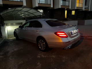 Mercedes E-Class foto 5