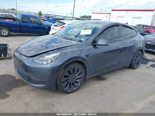 Tesla Model Y foto 3