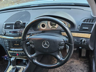 Mercedes E-Class foto 3