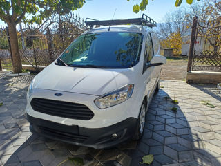 Ford Transit Courier foto 2