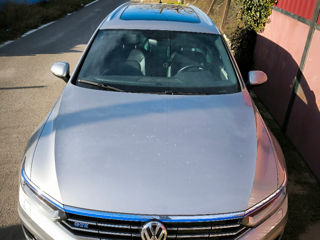 Volkswagen Passat foto 3