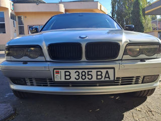 BMW 7 Series foto 5