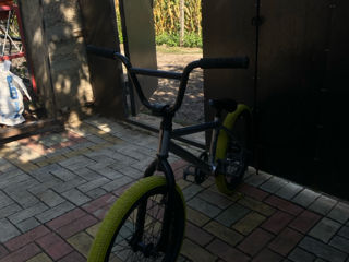 Vând bmx foto 4