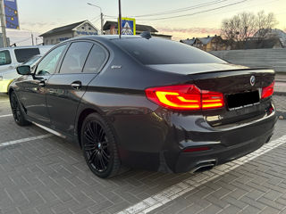 BMW 5 Series foto 4