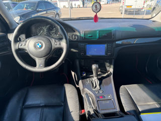 BMW 5 Series foto 8