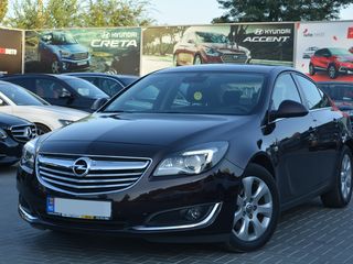 Opel Insignia foto 1