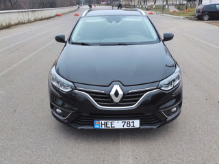 Renault Megane foto 2