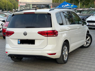 Volkswagen Touran foto 5