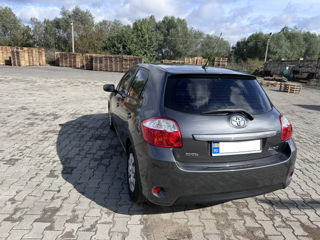 Toyota Auris foto 6