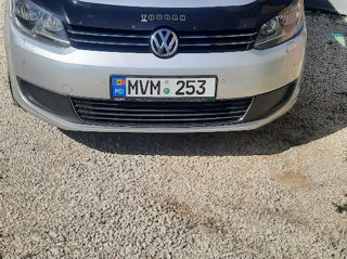 Volkswagen Touran foto 1