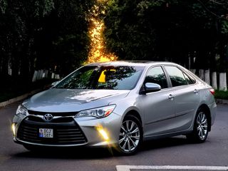 Toyota Camry foto 1