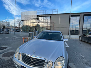 Mercedes E-Class foto 7