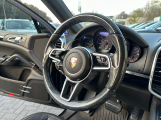 Porsche Cayenne foto 11