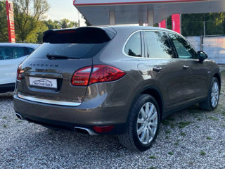 Porsche Cayenne foto 8