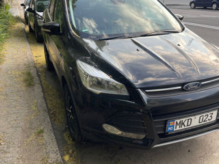 Ford Kuga foto 1