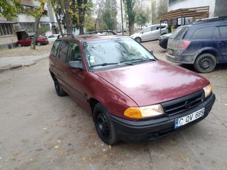 Opel Astra foto 2