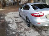 Renault Fluence foto 2