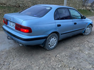 Toyota Carina foto 5