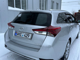 Toyota Auris foto 3