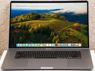 Macbook Pro 16/ Core I7 9750H/ 16Gb Ram/ Radeon Pro 5300M/ 500Gb SSD/ 16" Retina/ 140Cycles!!