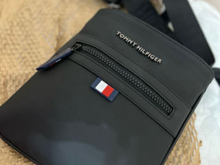 Tommy Hilfiger bărbați