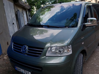 Volkswagen T5 foto 2