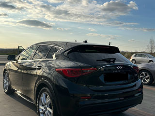 Infiniti Q30 фото 4