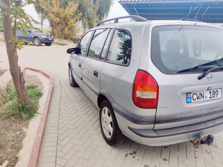 Opel Zafira foto 5