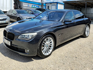 BMW 7 Series foto 3