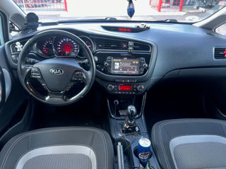 KIA Ceed foto 12