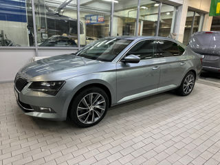 Skoda Superb foto 3