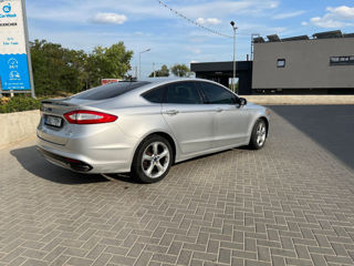 Ford Fusion foto 7