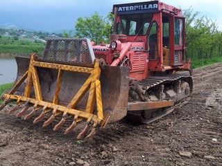 Caterpillar d5  servicii de buldozer. foto 3