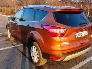 Ford Kuga foto 4