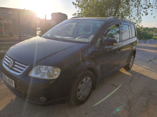 Volkswagen Touran foto 7