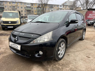 Mitsubishi Grandis foto 5