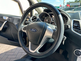 Ford Fiesta foto 13